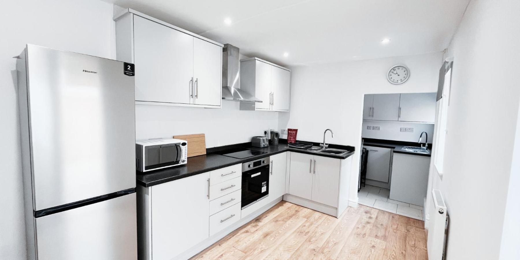 Double Room In Modern House Near Nottingham Exterior photo